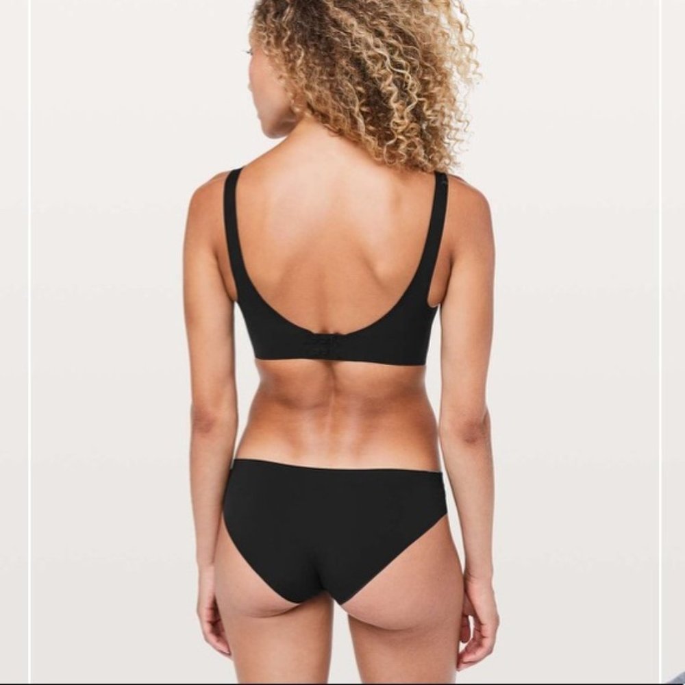 ❗️SOLD❗️2018 Lululemon Like Nothing Bra - Picture 3 of 7